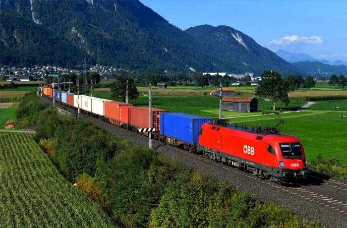 Amazon scales up intermodal game in Europe