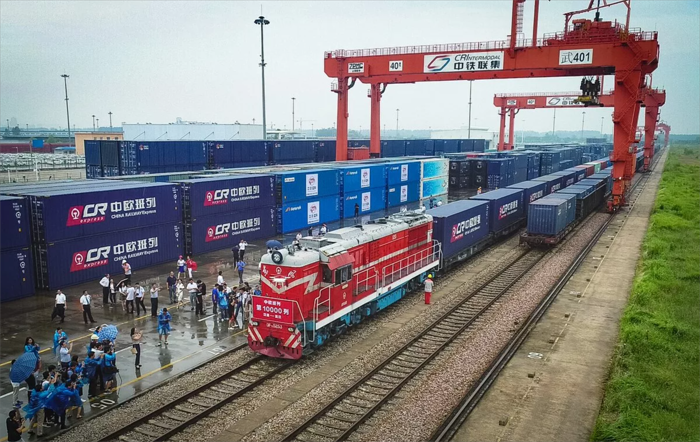 Xi’an sees 20,000 China-Europe freight trains